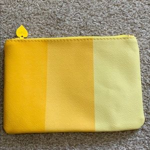 Cosmetic bag